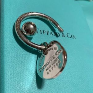 Authentic Tiffany & Co. Round Tag Key Ring 🤍